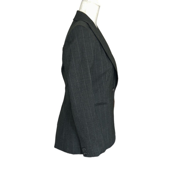 Theory Jaimie Charcoal Gray Pinstripe Fitted Blazer - 4 - Picture 7 of 13